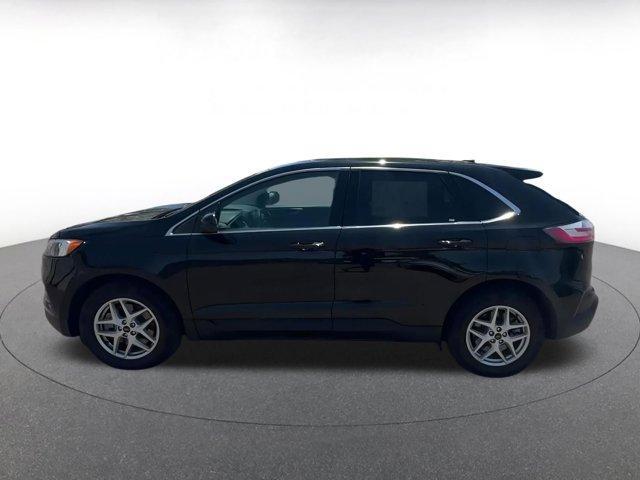 used 2024 Ford Edge car, priced at $22,950