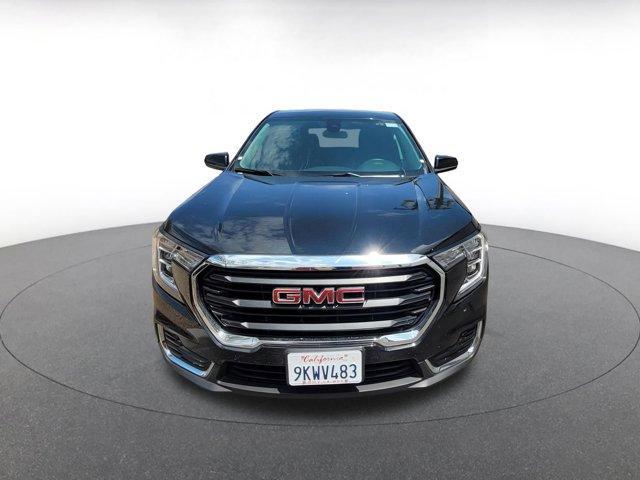 used 2024 GMC Terrain car, priced at $23,106