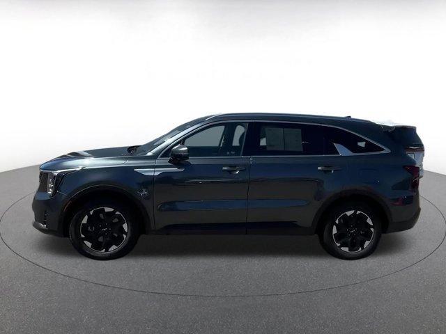 used 2024 Kia Sorento car, priced at $26,015