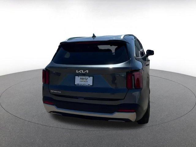used 2024 Kia Sorento car, priced at $26,015