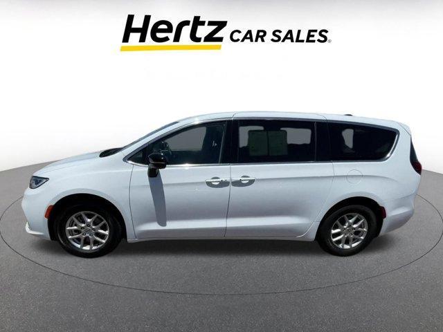 used 2024 Chrysler Pacifica car, priced at $30,874