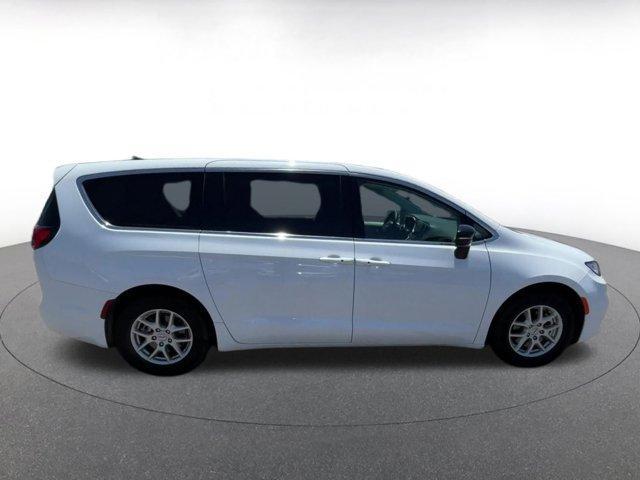 used 2024 Chrysler Pacifica car, priced at $30,874
