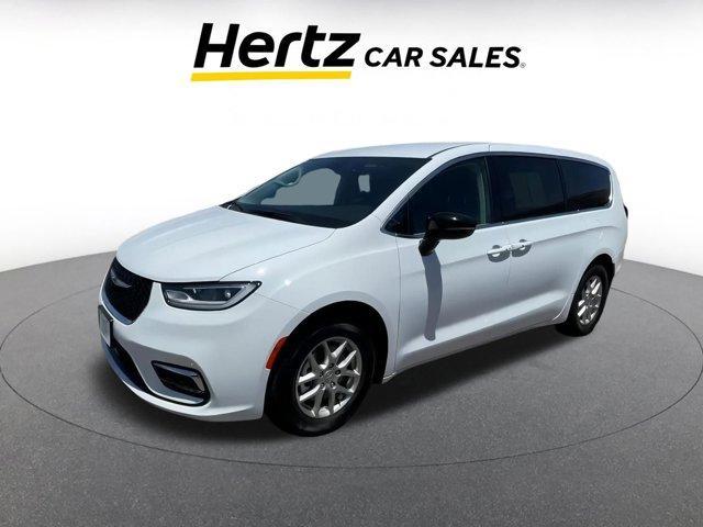 used 2024 Chrysler Pacifica car, priced at $30,874