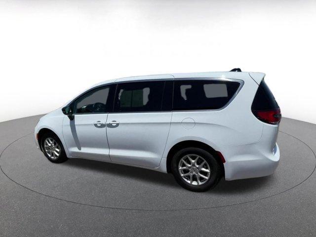 used 2024 Chrysler Pacifica car, priced at $30,874
