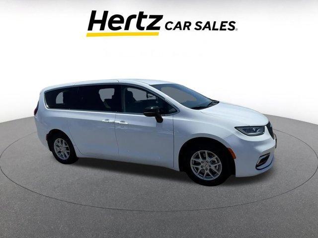 used 2024 Chrysler Pacifica car, priced at $30,874
