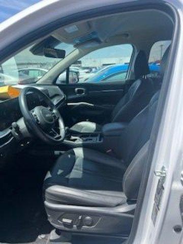 used 2024 Kia Sorento car, priced at $28,161