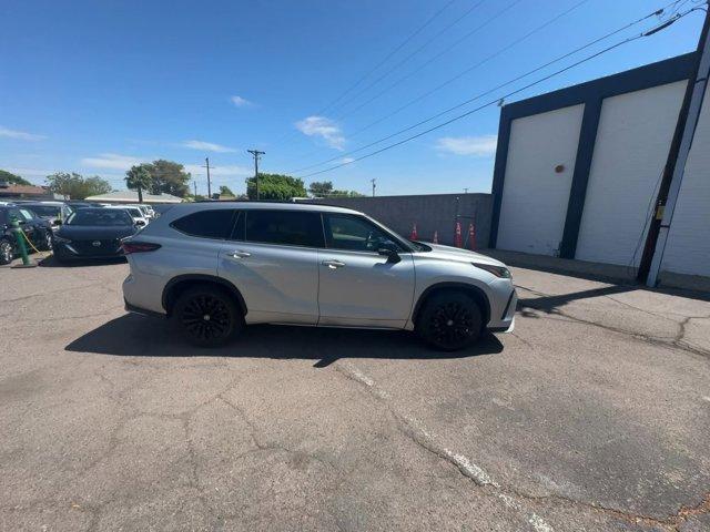 used 2024 Toyota Highlander car, priced at $42,046