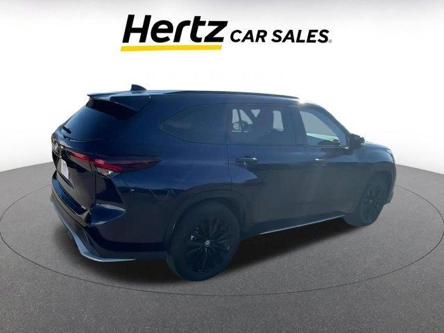 used 2024 Toyota Highlander car, priced at $40,456