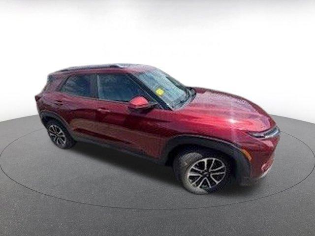 used 2025 Chevrolet TrailBlazer car, priced at $21,756