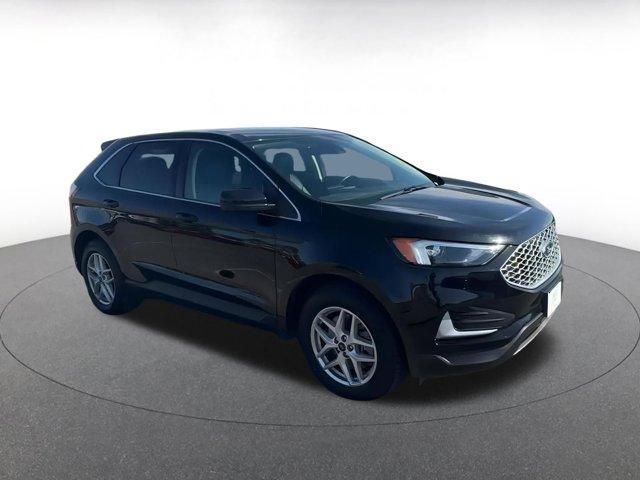 used 2024 Ford Edge car, priced at $22,560