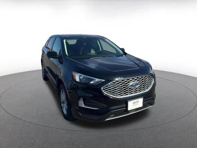used 2024 Ford Edge car, priced at $22,560