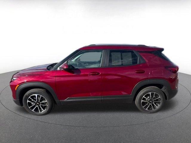 used 2025 Chevrolet TrailBlazer car, priced at $21,210