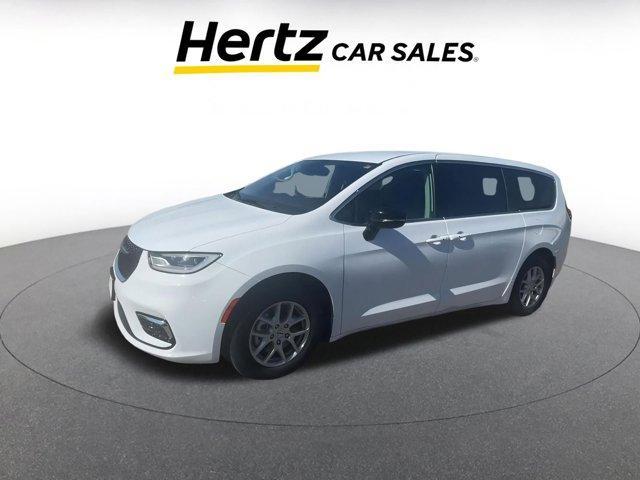 used 2024 Chrysler Pacifica car, priced at $33,124
