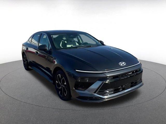 used 2025 Hyundai Sonata car, priced at $22,616