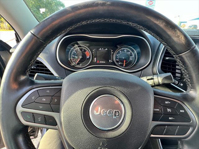 used 2019 Jeep Cherokee car, priced at $10,950