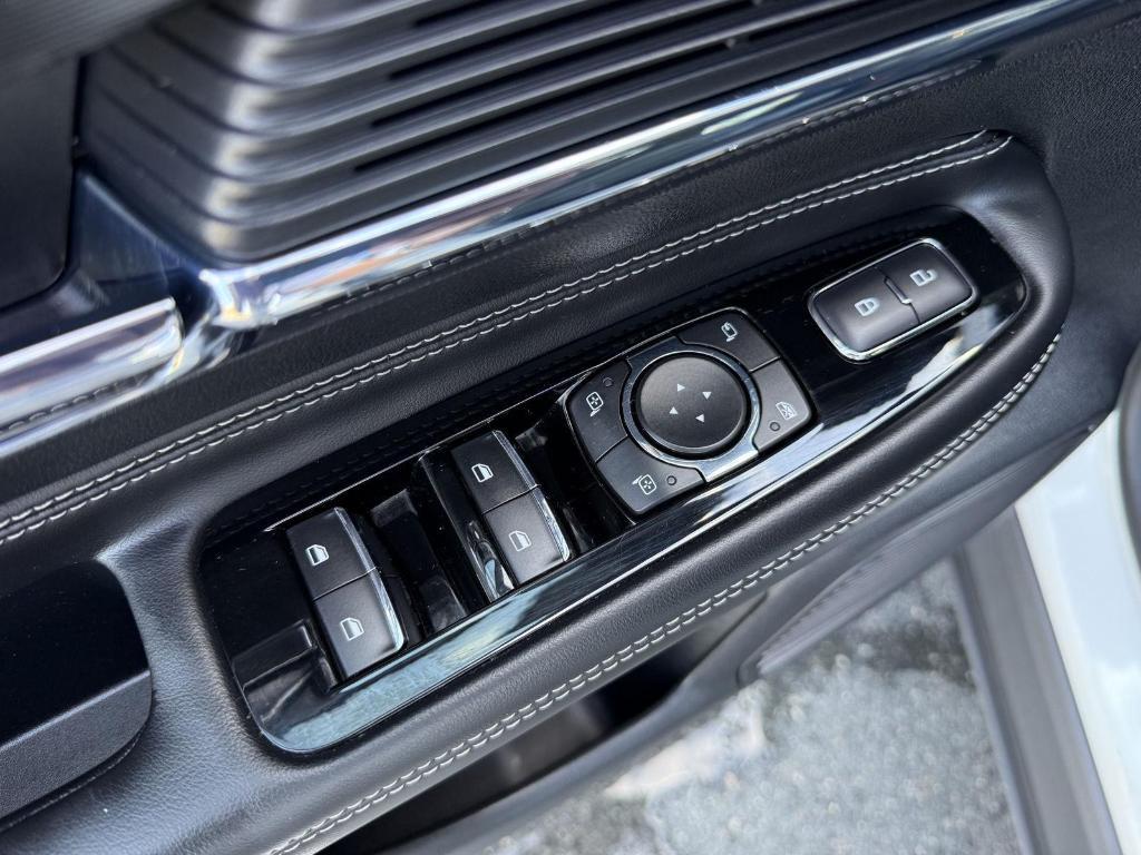 used 2021 Lincoln Corsair car, priced at $25,490
