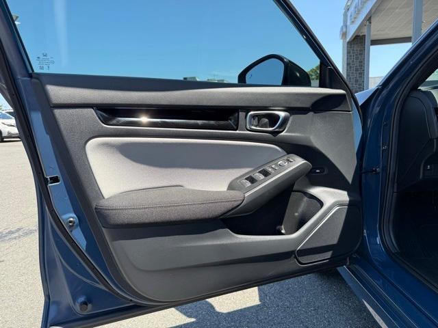 used 2025 Honda Civic Hybrid car, priced at $29,322