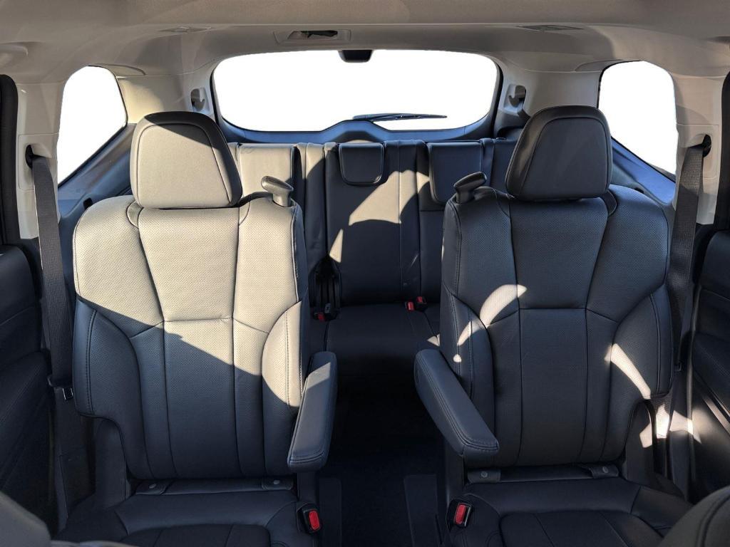 new 2025 Subaru Ascent car, priced at $51,419