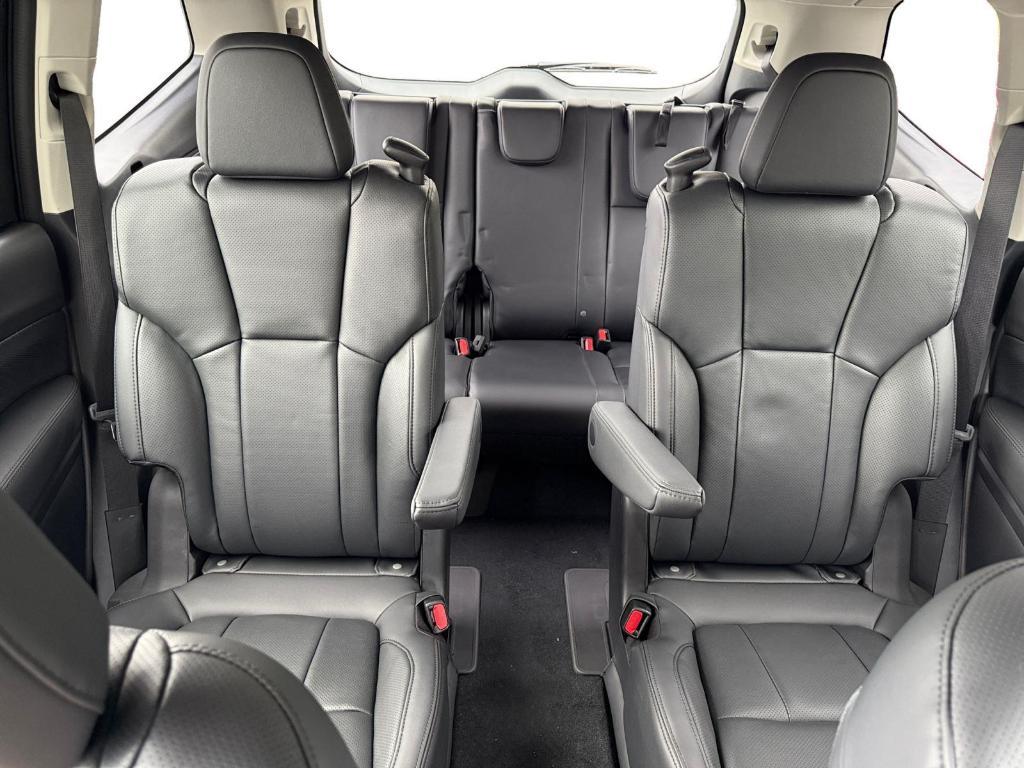 new 2025 Subaru Ascent car, priced at $51,304