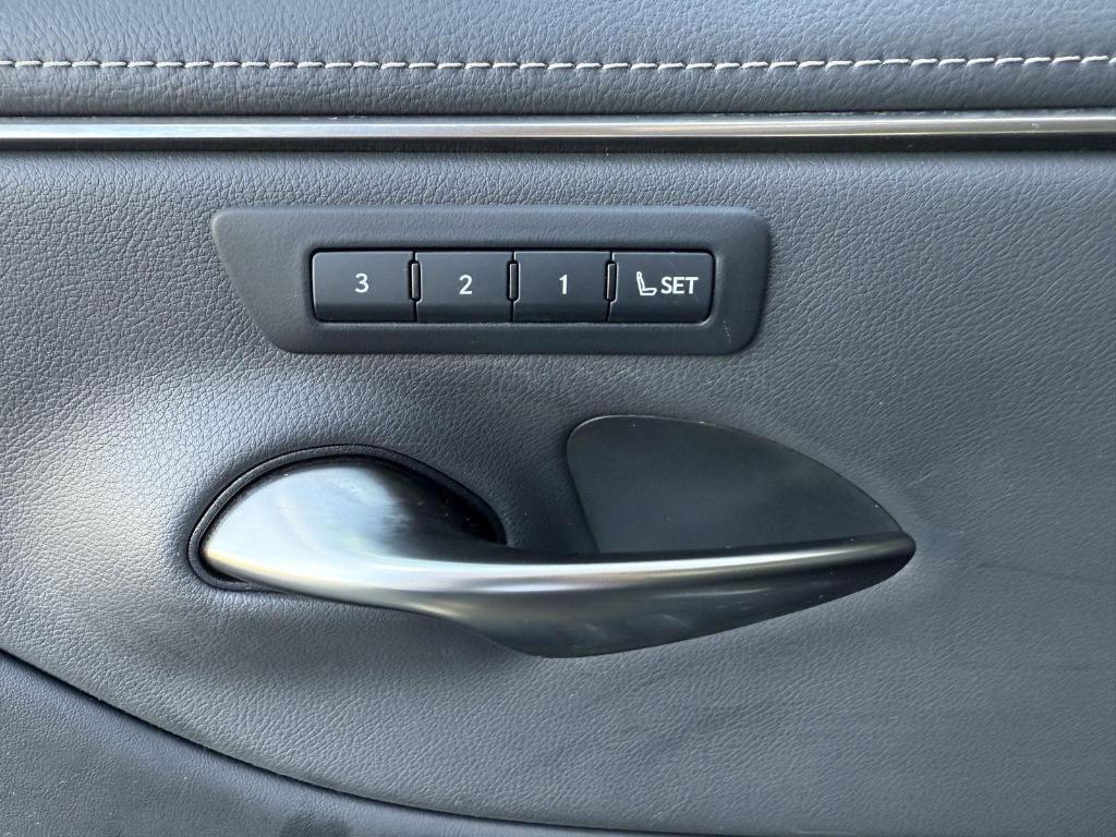 used 2021 Lexus ES 350 car, priced at $30,932