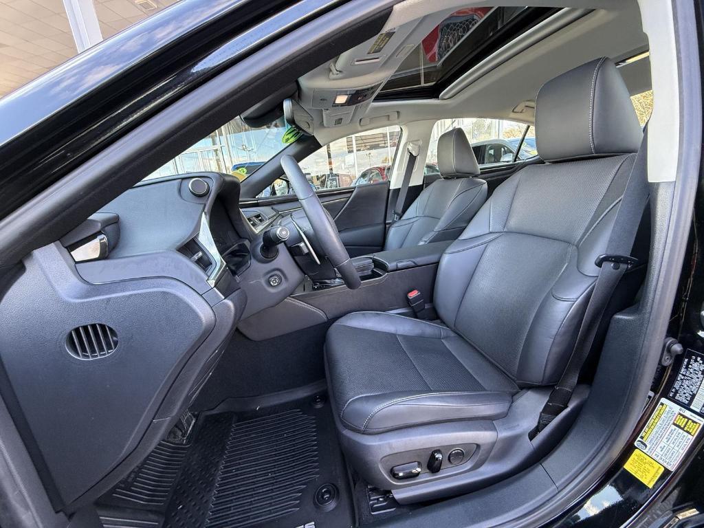 used 2021 Lexus ES 350 car, priced at $30,932