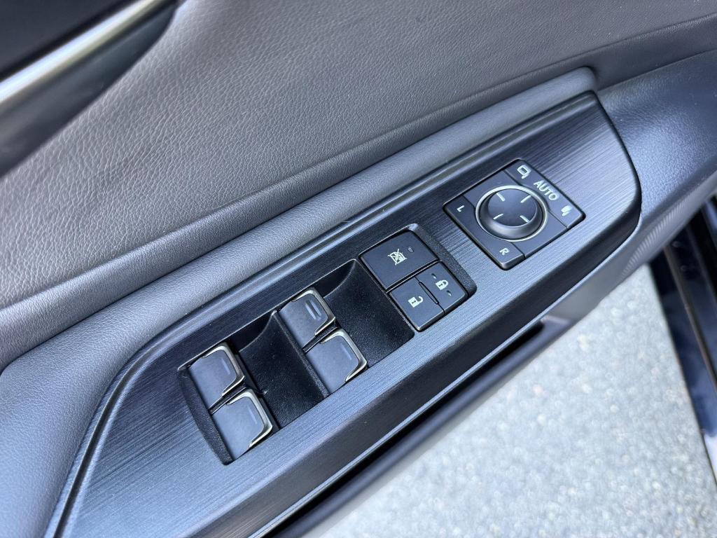 used 2021 Lexus ES 350 car, priced at $30,932