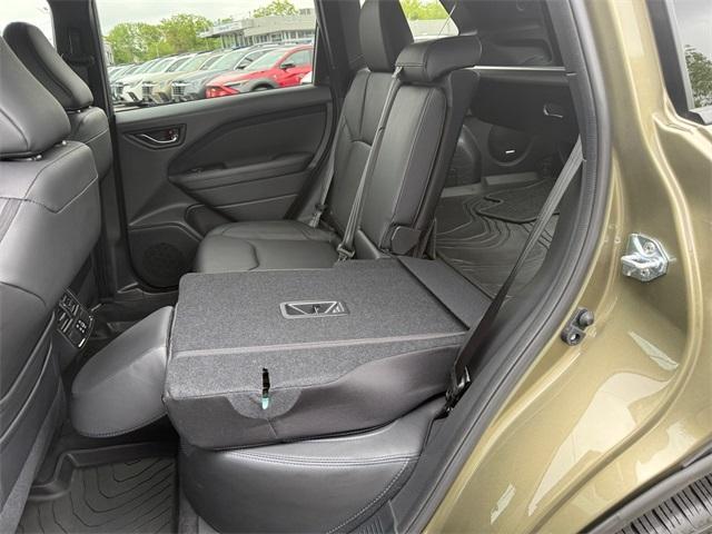 new 2025 Subaru Forester car, priced at $37,957