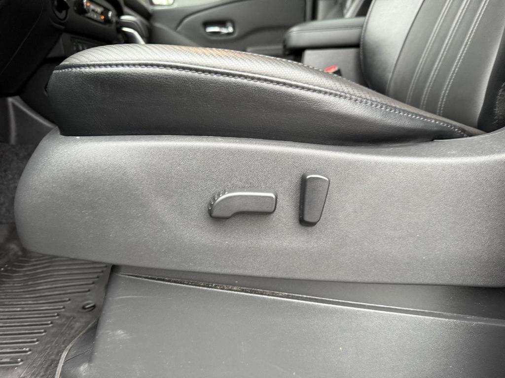 used 2022 Nissan Frontier car, priced at $33,203