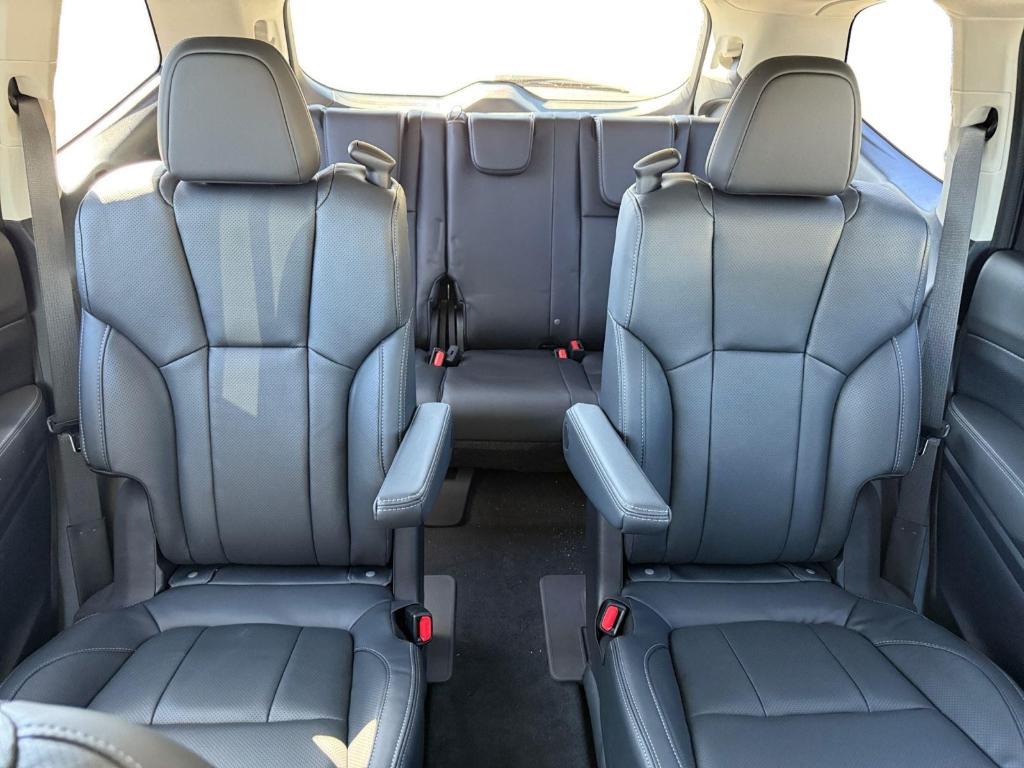 new 2025 Subaru Ascent car, priced at $50,318