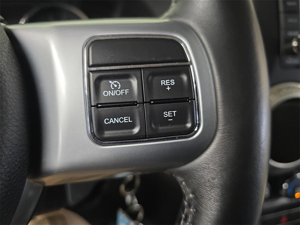 used 2015 Jeep Wrangler Unlimited car, priced at $19,300