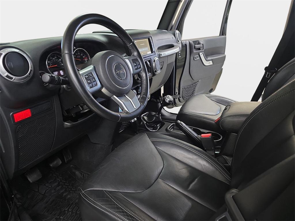 used 2015 Jeep Wrangler Unlimited car, priced at $19,300