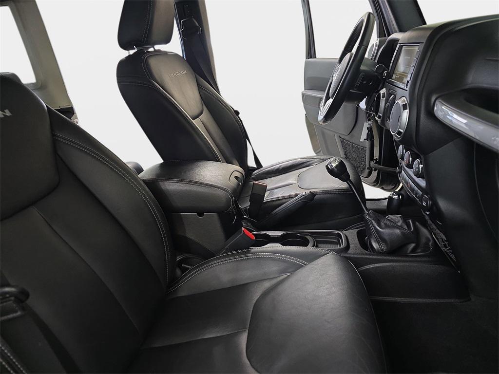 used 2015 Jeep Wrangler Unlimited car, priced at $19,300