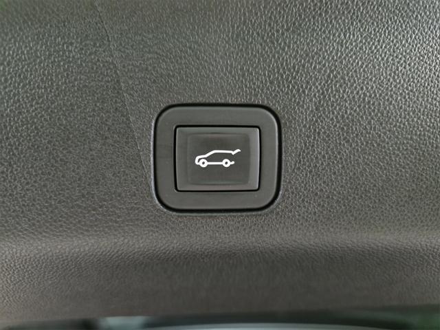 used 2024 GMC Yukon XL car, priced at $89,900