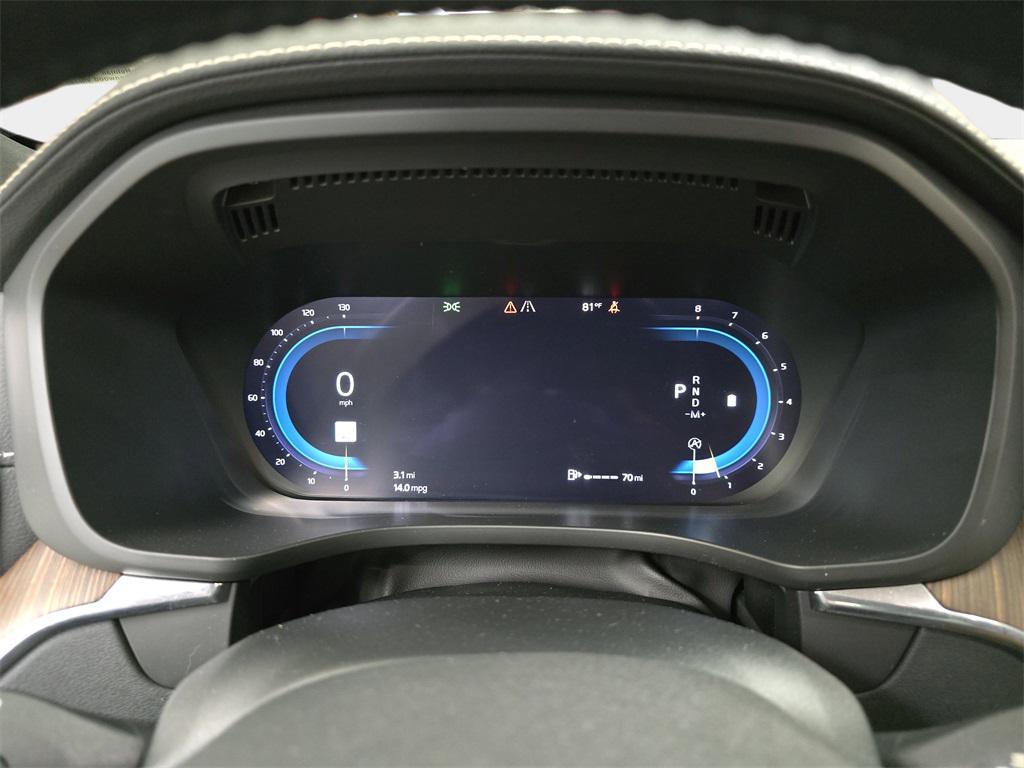 used 2022 Volvo XC60 car, priced at $27,990