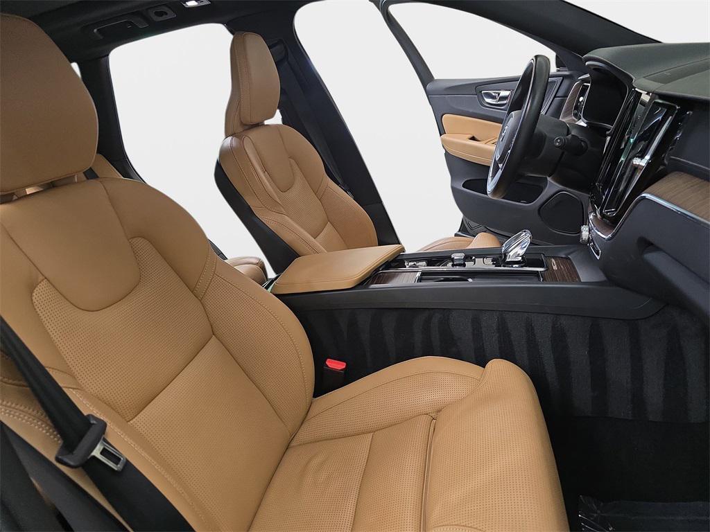 used 2022 Volvo XC60 car, priced at $27,990