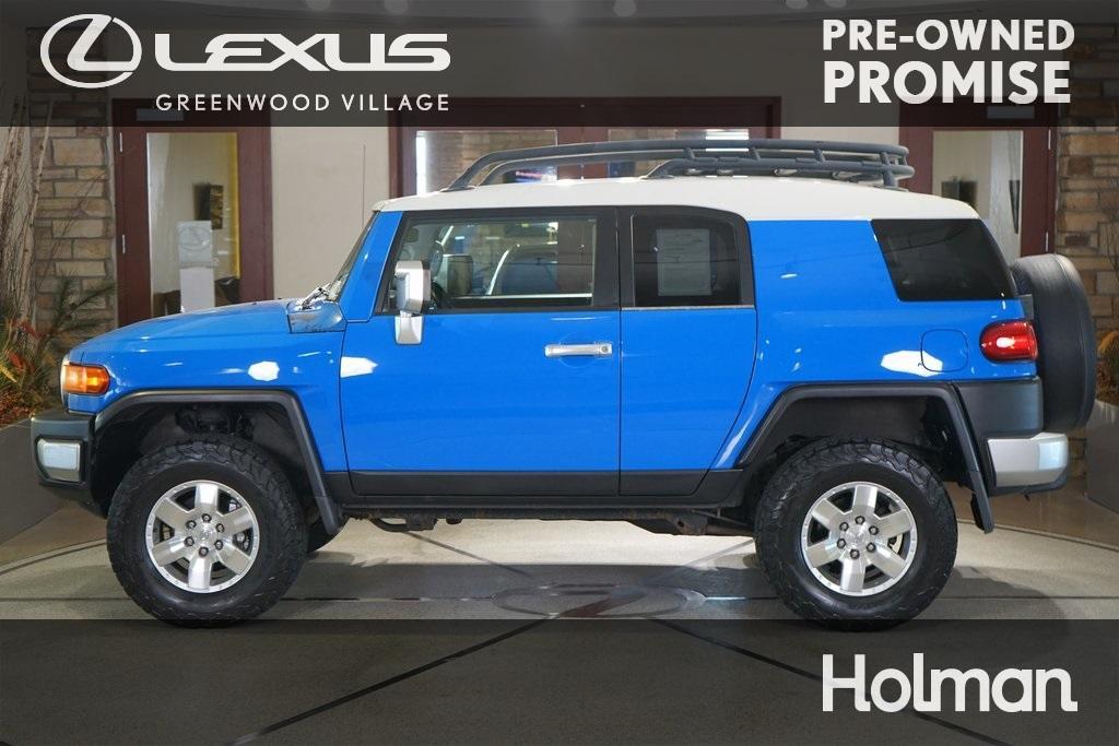 used 2007 Toyota FJ Cruiser car, priced at $20,593