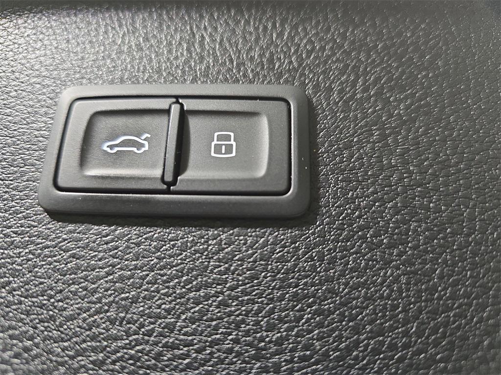 used 2019 Audi Q5 car, priced at $20,990