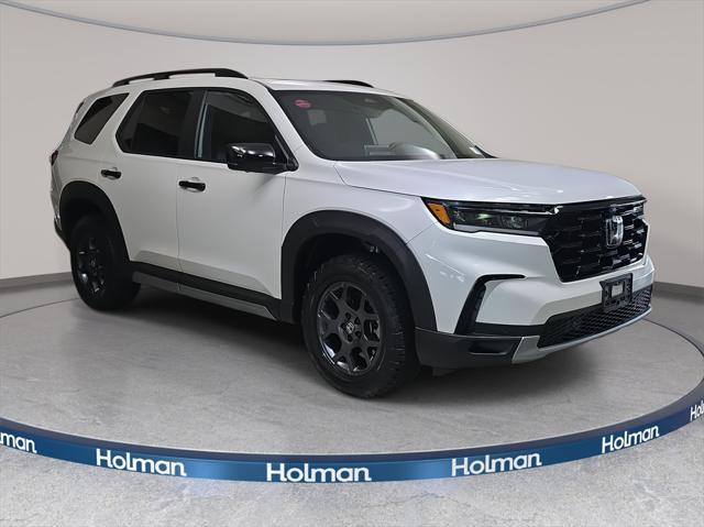 used 2024 Honda Pilot car, priced at $43,300