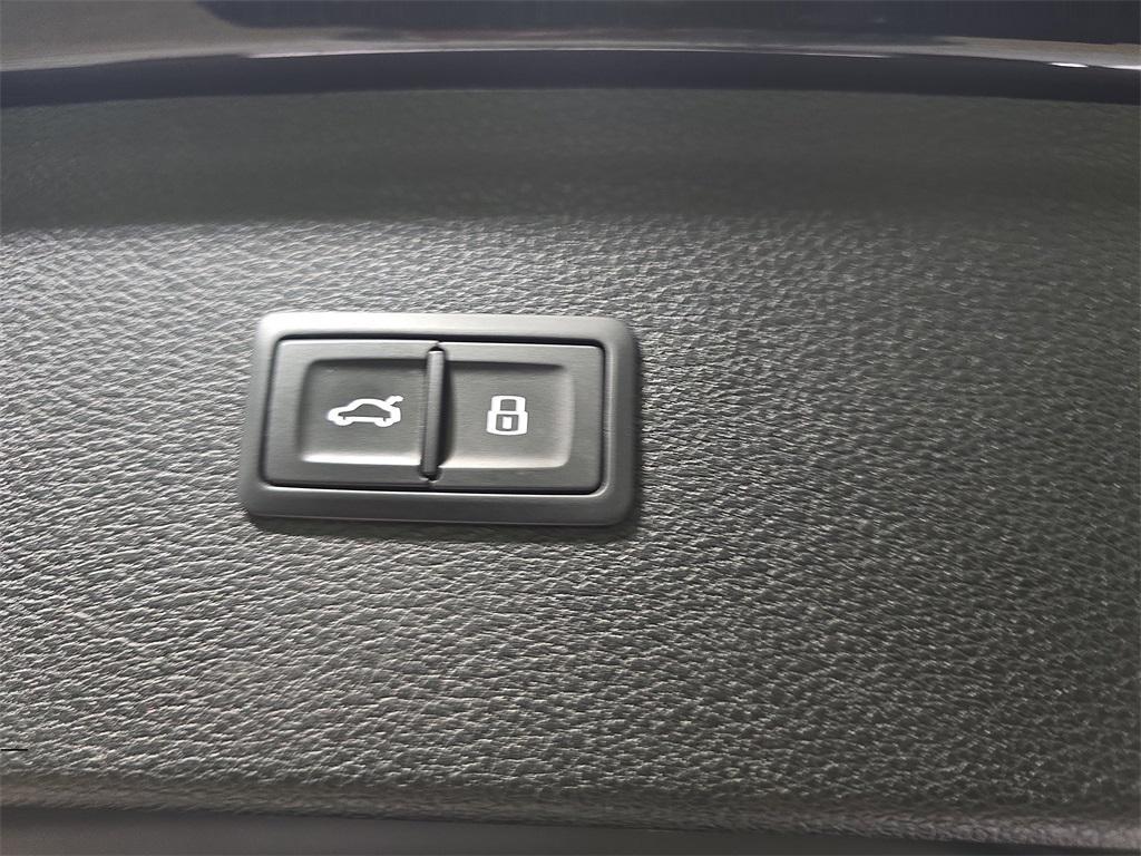 used 2021 Audi Q5 car, priced at $28,600