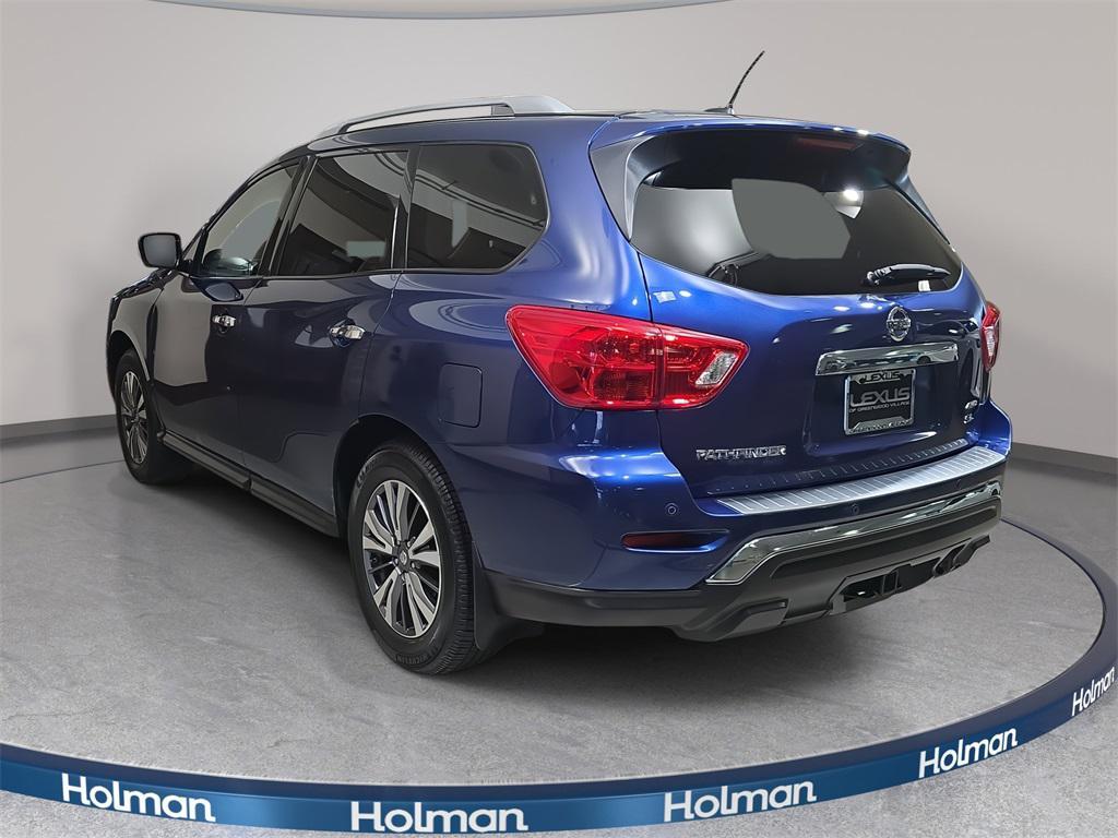 used 2017 Nissan Pathfinder car, priced at $13,300