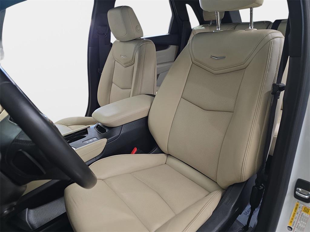 used 2018 Cadillac XT5 car, priced at $17,989