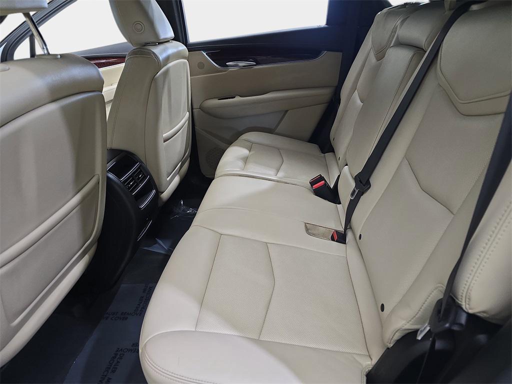 used 2018 Cadillac XT5 car, priced at $17,989