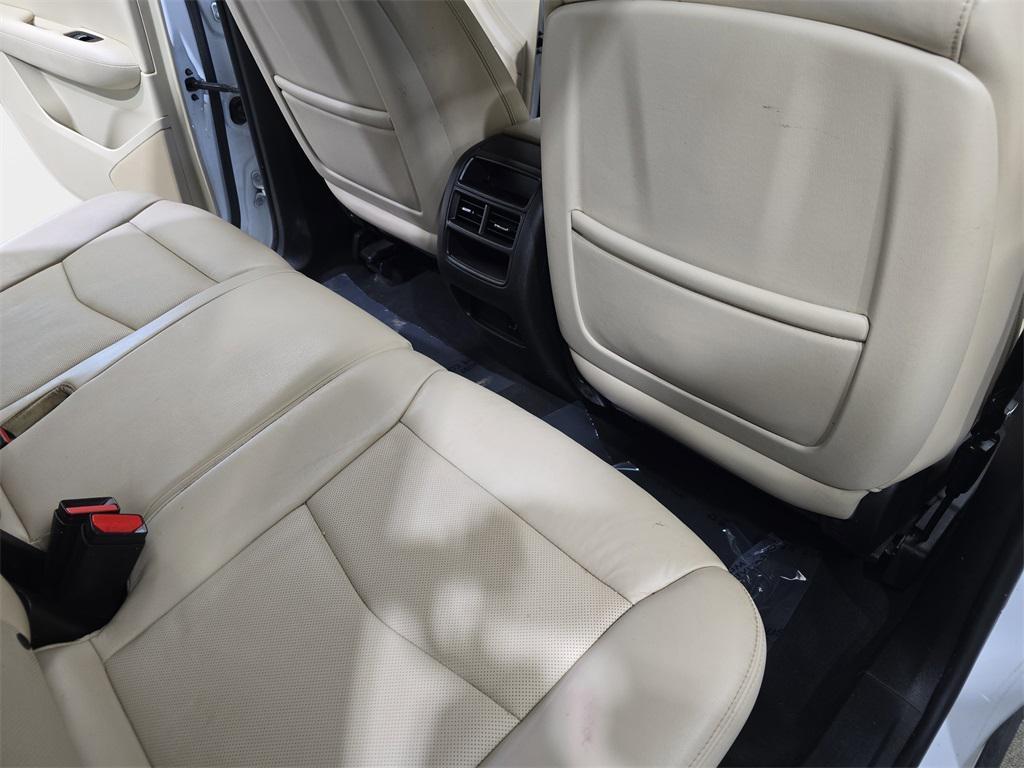 used 2018 Cadillac XT5 car, priced at $17,989