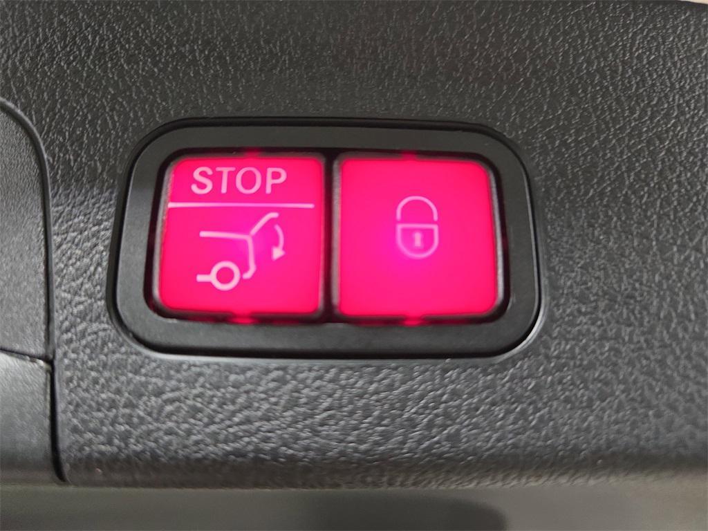 used 2021 Mercedes-Benz GLE 350 car, priced at $32,990