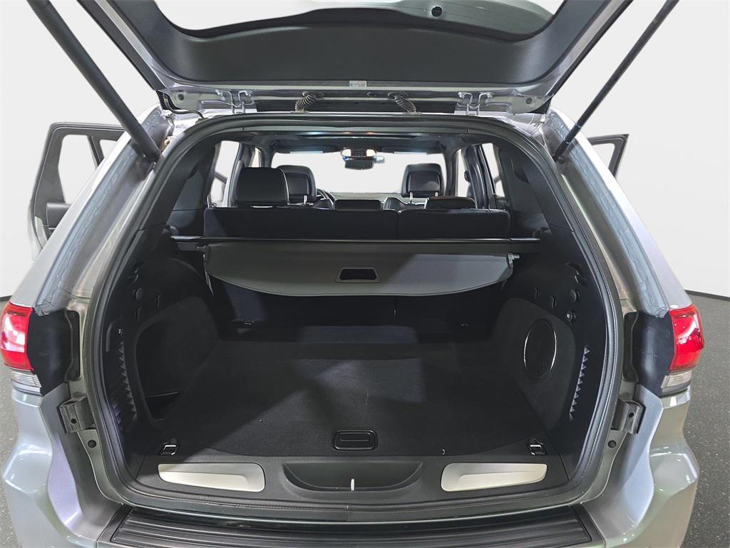 used 2020 Jeep Grand Cherokee car, priced at $35,300