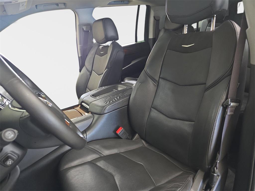 used 2017 Cadillac Escalade ESV car, priced at $19,300