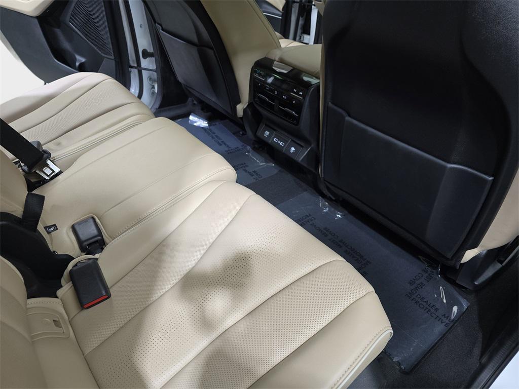 used 2022 Acura MDX car, priced at $40,298