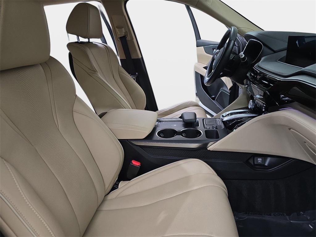 used 2022 Acura MDX car, priced at $40,298