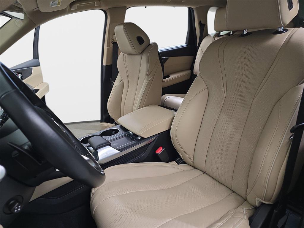 used 2022 Acura MDX car, priced at $40,298