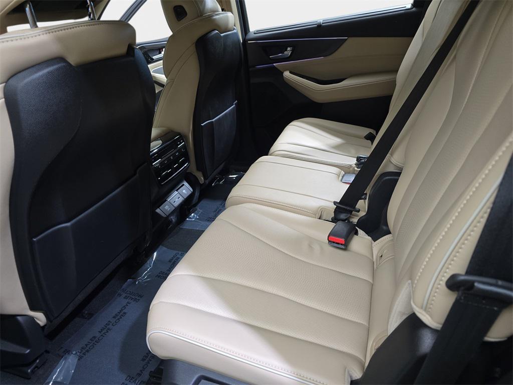 used 2022 Acura MDX car, priced at $40,298